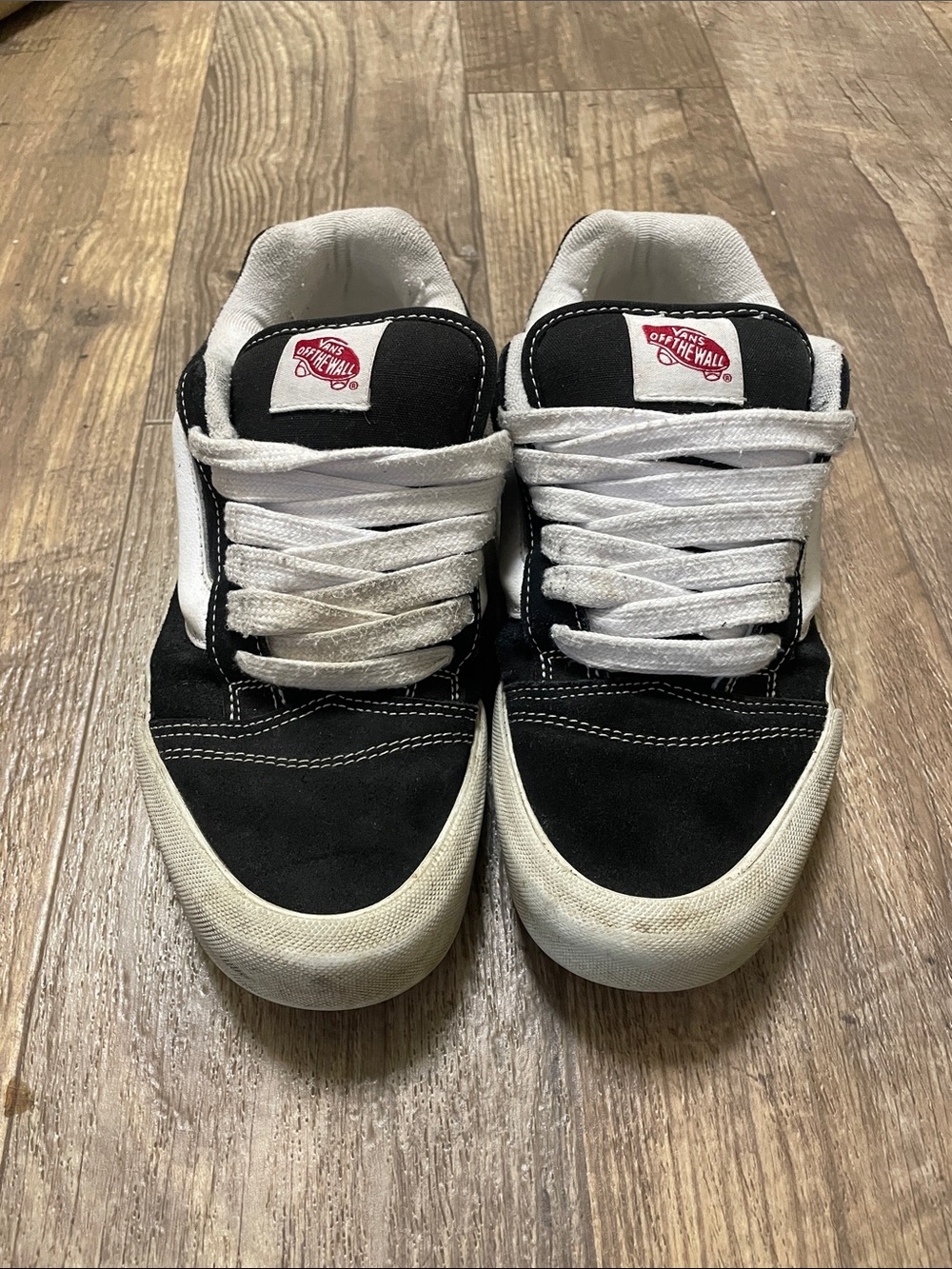 Vans Knu Skool – Black/True White